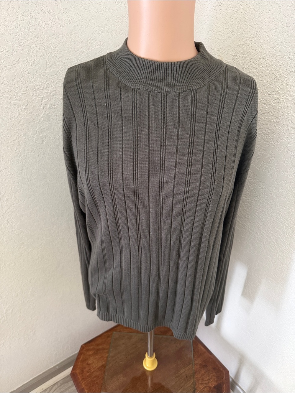 Men's Ribbed Mock neck Sweater in Olive